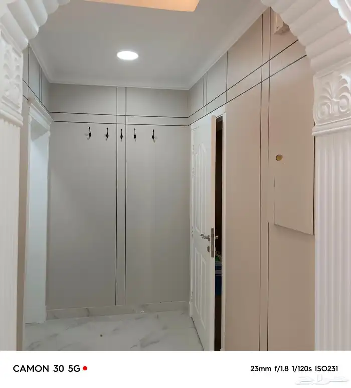 تركيب شيبورد طاولات ديكورات اصباغ فوم نعلات ترميم 4