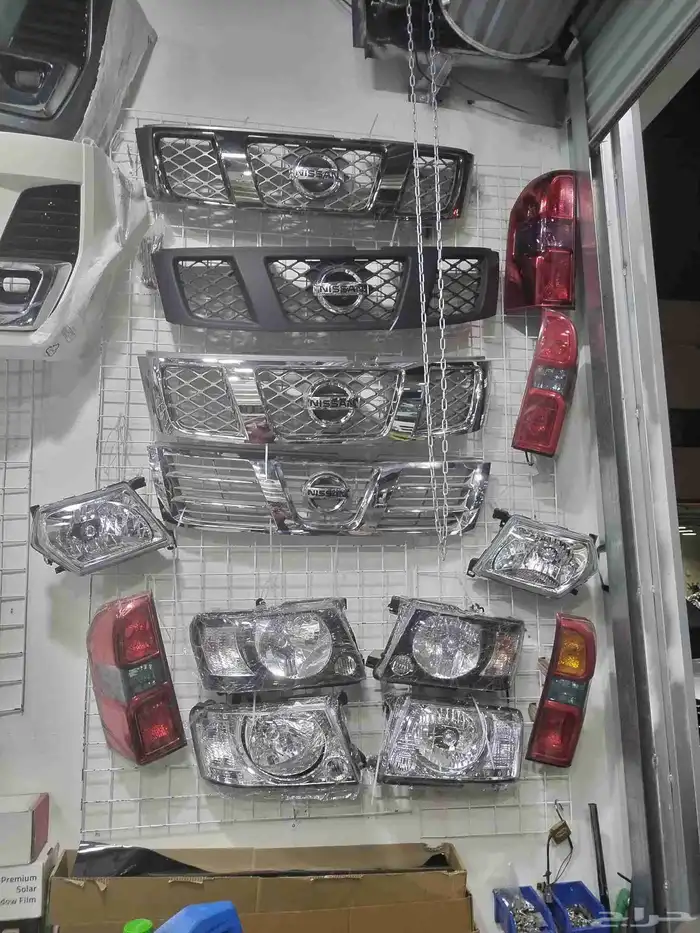 شبك باترول بلاتينيوم قطع غيار نيسان إكسسوارات باترول صدام با 2