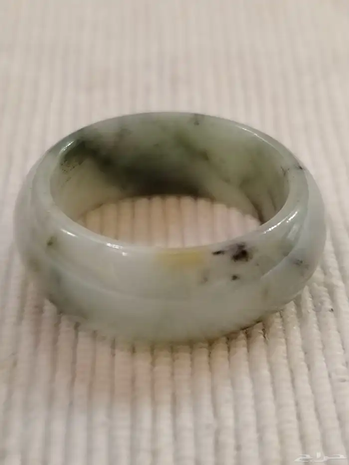 نوع الحجر   خاتم الجاد الأخضر الطبيعي أو اليشم 0