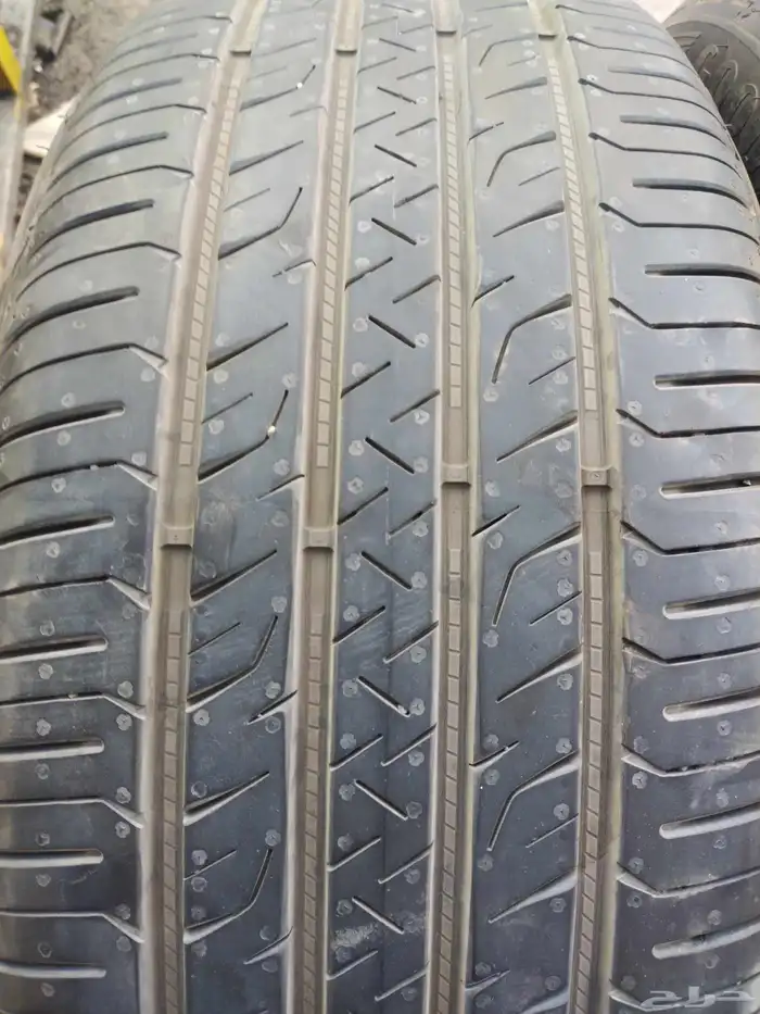 اربع كفرات جودير أمريكي 235 50 19 2