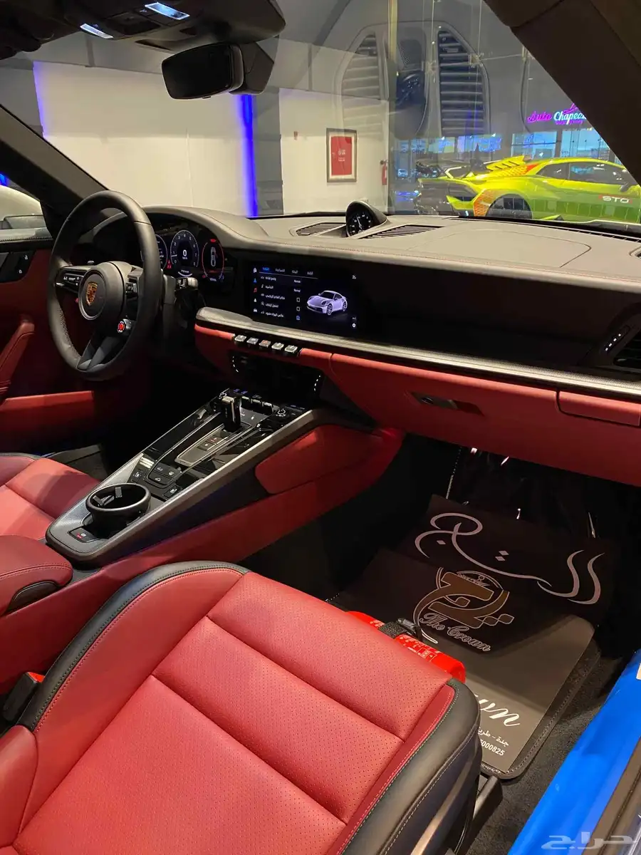 Porsche 911 Carrera 2025 8