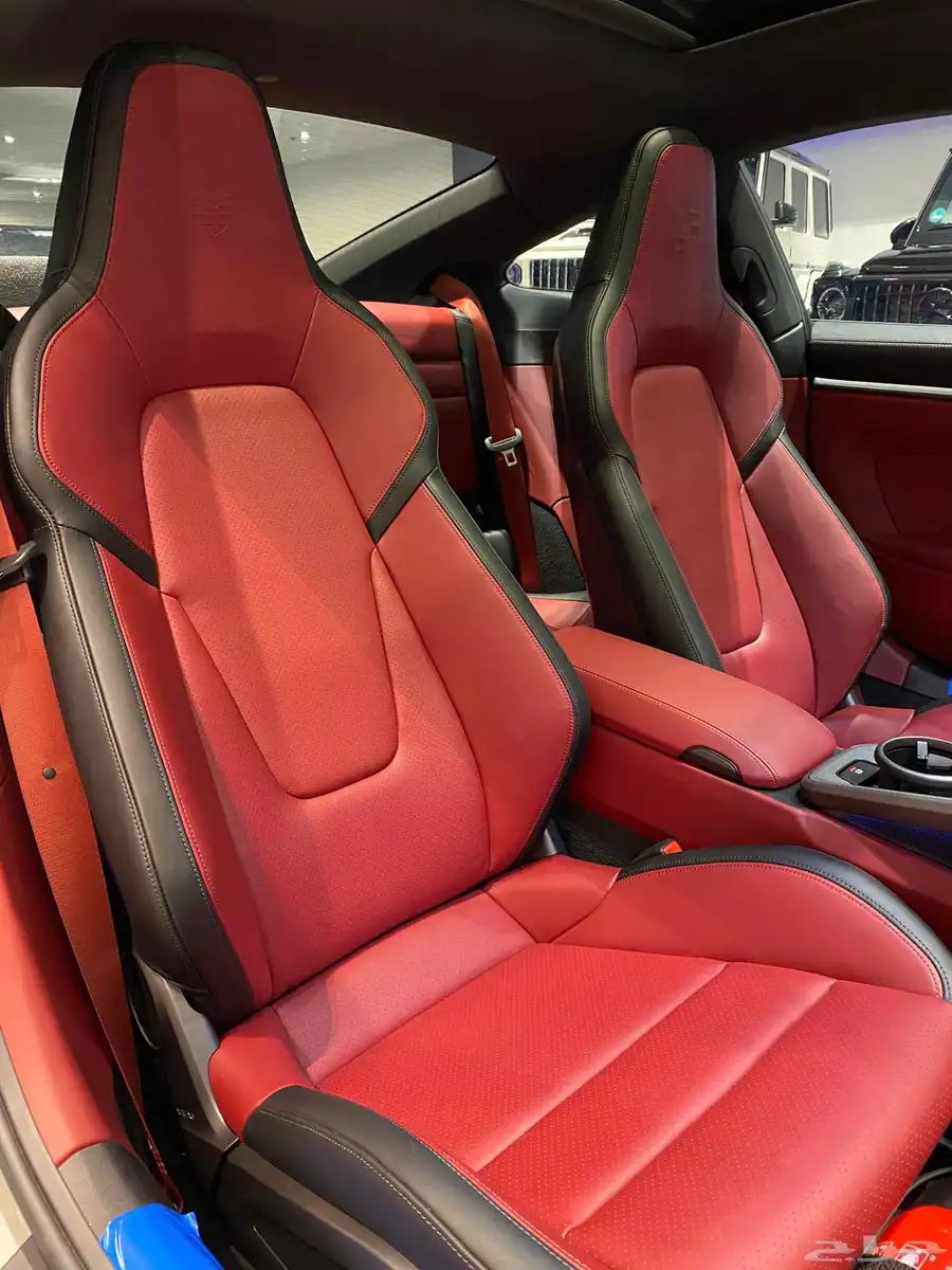 Porsche 911 Carrera 2025 10