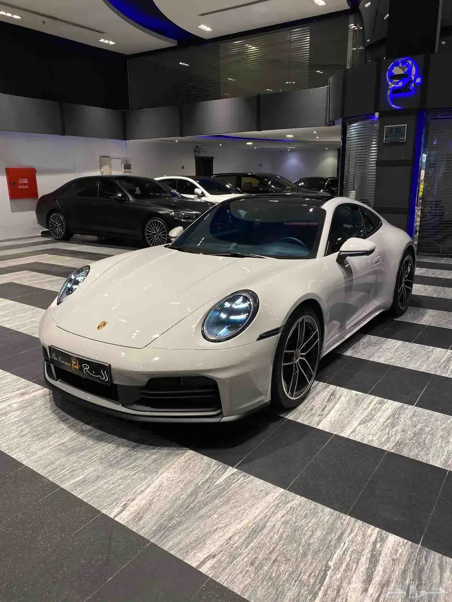 Porsche 911 Carrera 2025 0