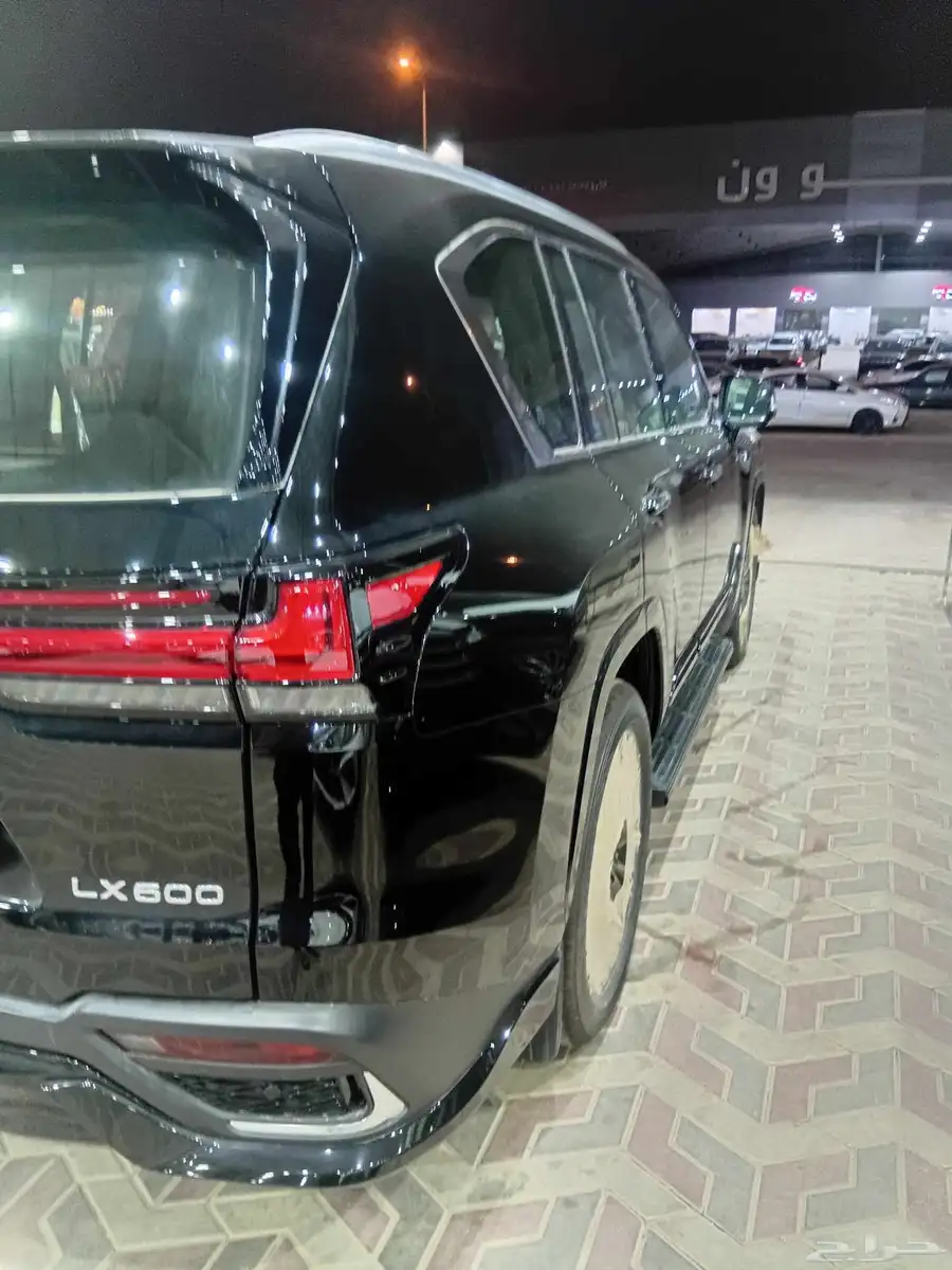 لكزس اف اسبورت عماني LX600 2024 2