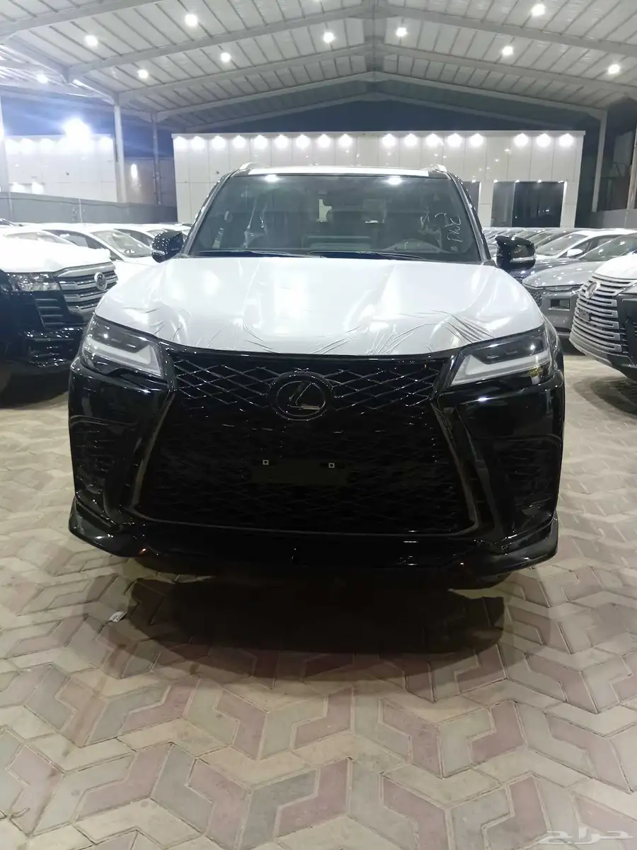 لكزس اف اسبورت عماني LX600 2024 0