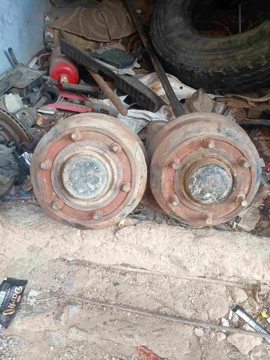 قطع غيار دينا 4