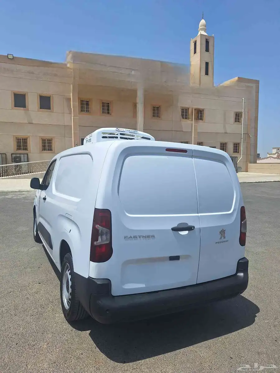 بيجو باتنر للايجار 2