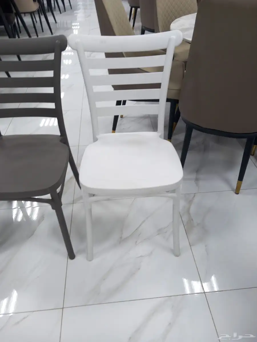 كراسي وطاولات فايبر 1