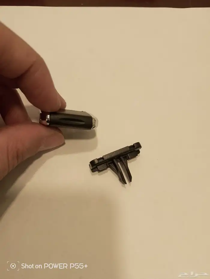 مشيك يد تحكم ريش مكيف لاندكروزر 6