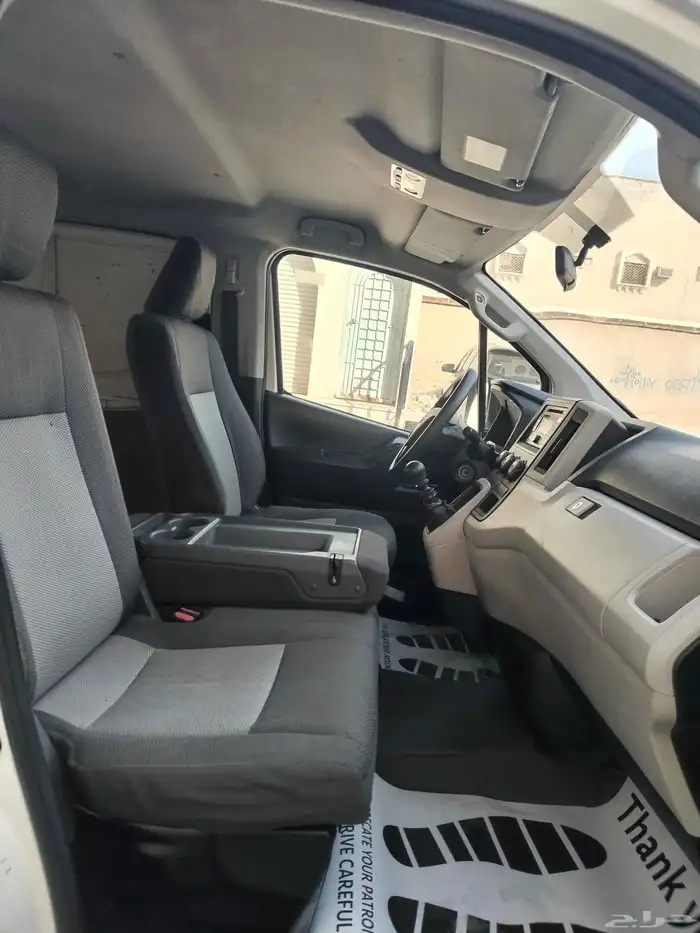 باص تويوتا هايس 2019 17