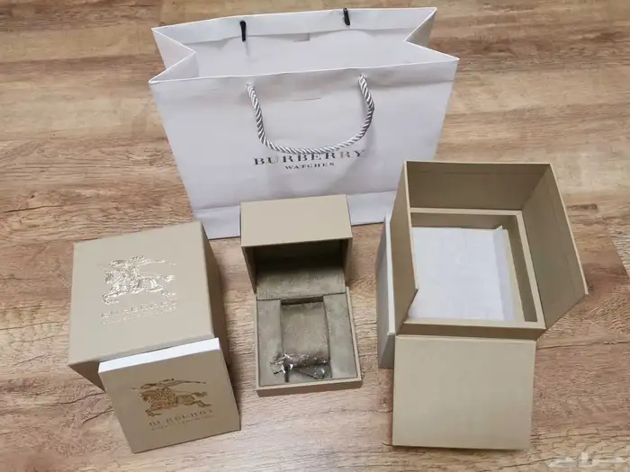 علبة مون بلان جيفنشي بالمان فراري YSL بربري CD مازراتي اجنر 10