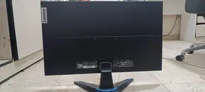 شاشه العاب لينوفو 1