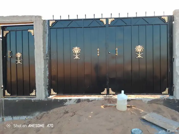 حداد بوابات هناجر. مستودعات وغيرها من الحداده 3