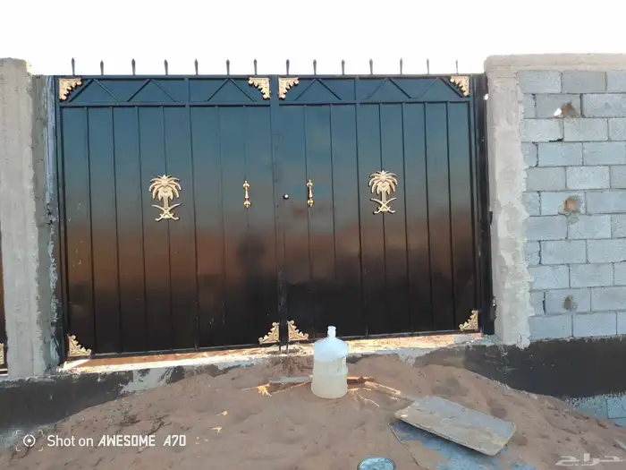 حداد بوابات هناجر. مستودعات وغيرها من الحداده 0