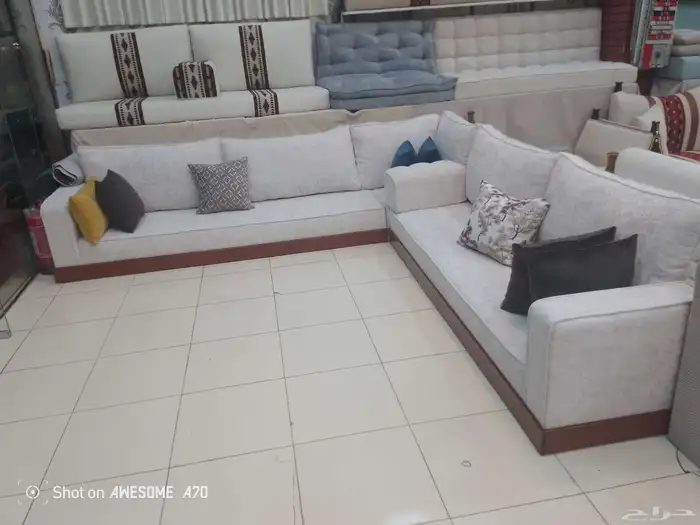 مفروشات الرياض  تفصيل جميع انواع الكنب والجلسات الارضي والست 2