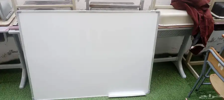 طاولات وكراسي مدرسيه متوفر عدد 1