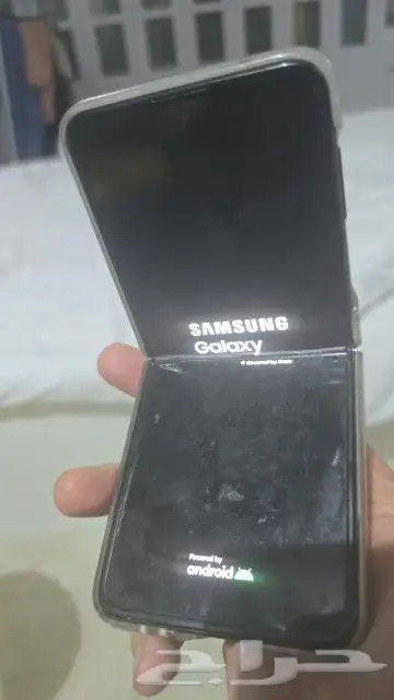 Galaxy Z flip 3 7