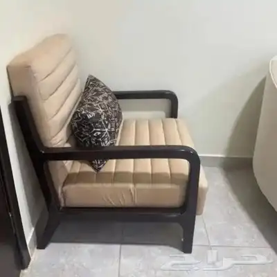 كراسي بيج وطاولة دائرية تفصيل جديد 1