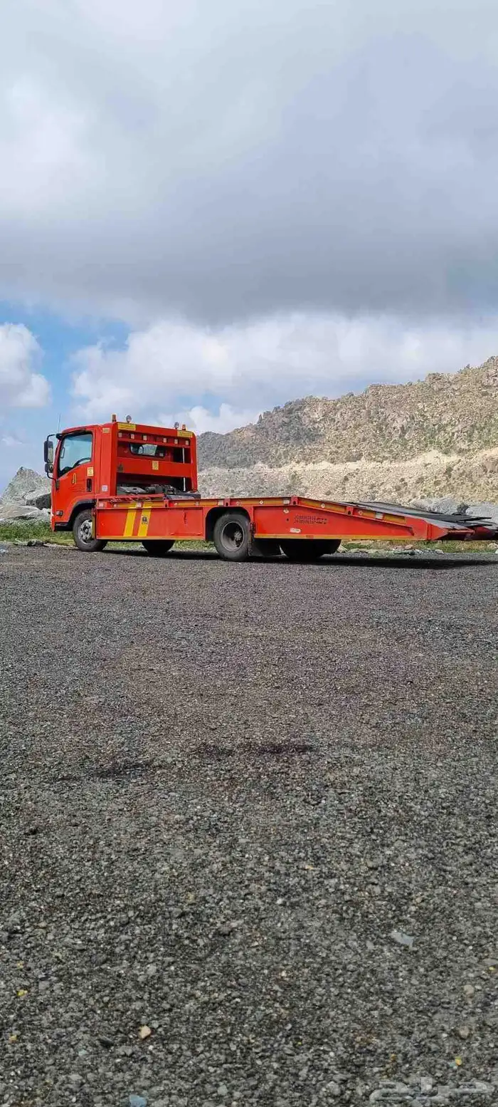 سطحه الرياض إلى جميع مناطق المملكه تأمين حموله وبأسعارمناسبه 0