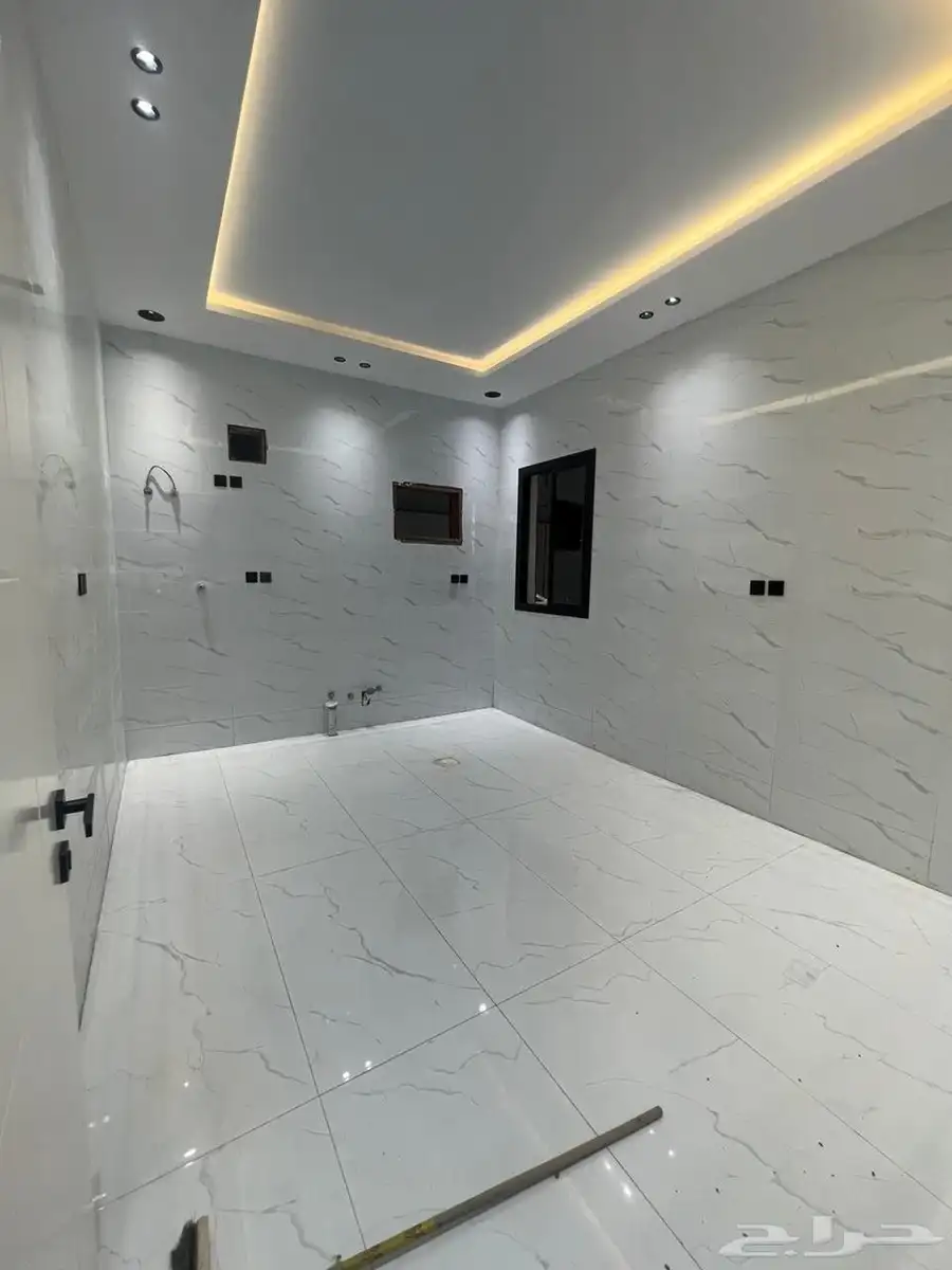 فله دورين دبلوكس مساحه 320للبيع بحره بن لادن 6