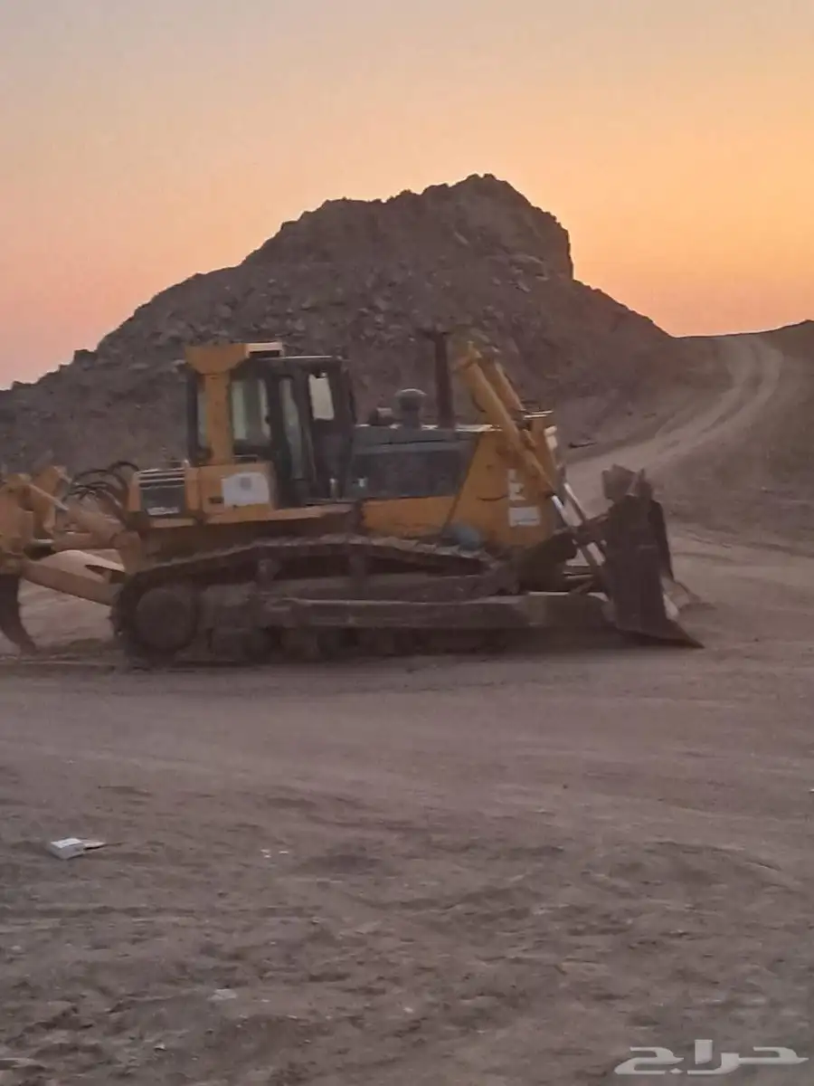 بلدوزر كوماتسو 3