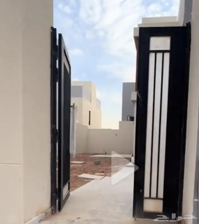 ابواب حديد ابواب المينوم شبابيك 5