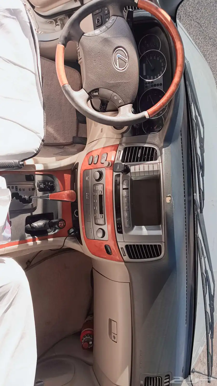 لكزس LX470 2005 3