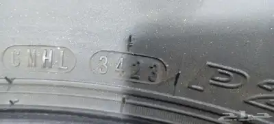 كفرات دنلوب مره نظيفه خاليه من العيوب عاشرط تركب على جيب لكز 5