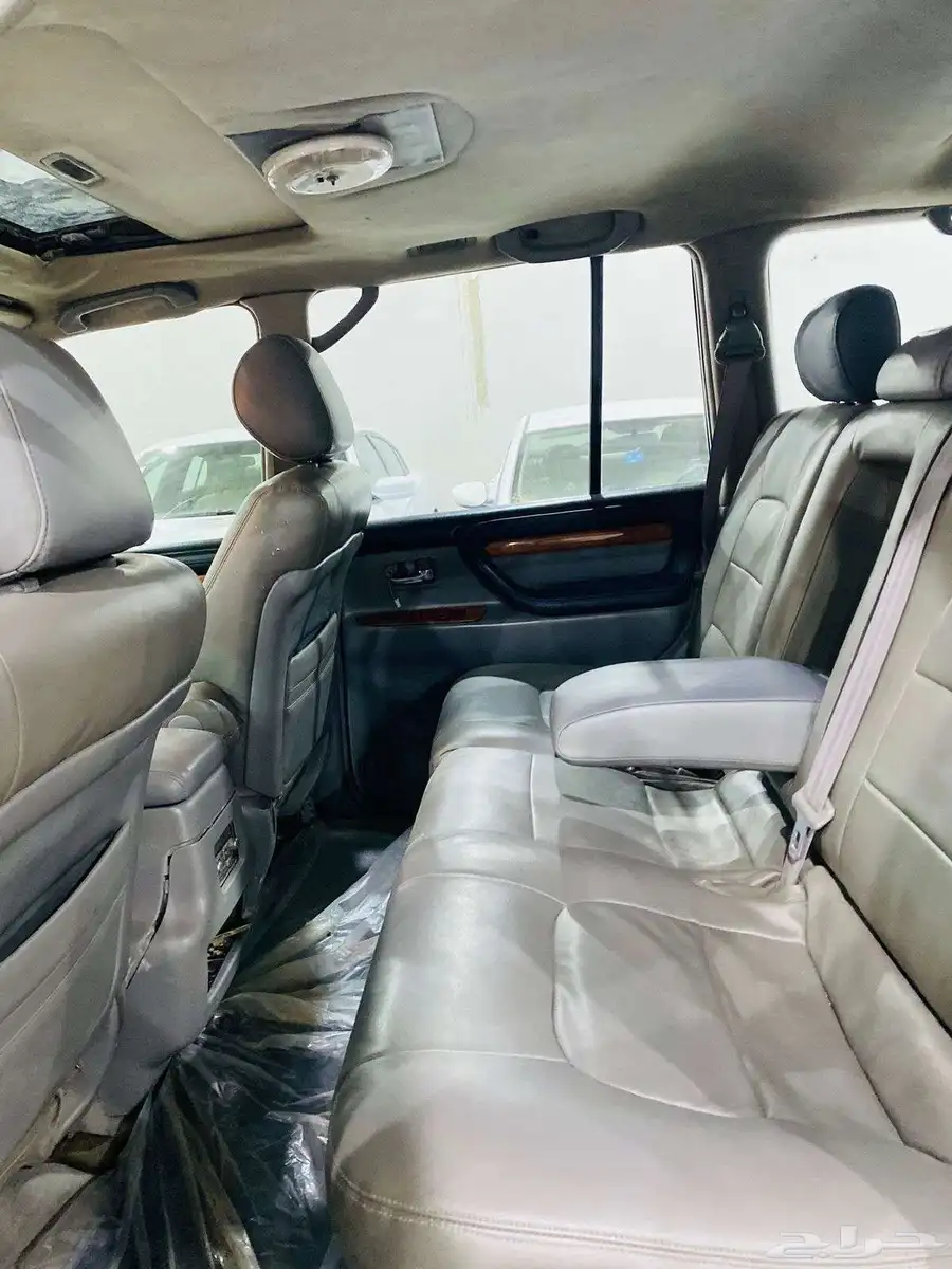 لكزس 2006LX 8