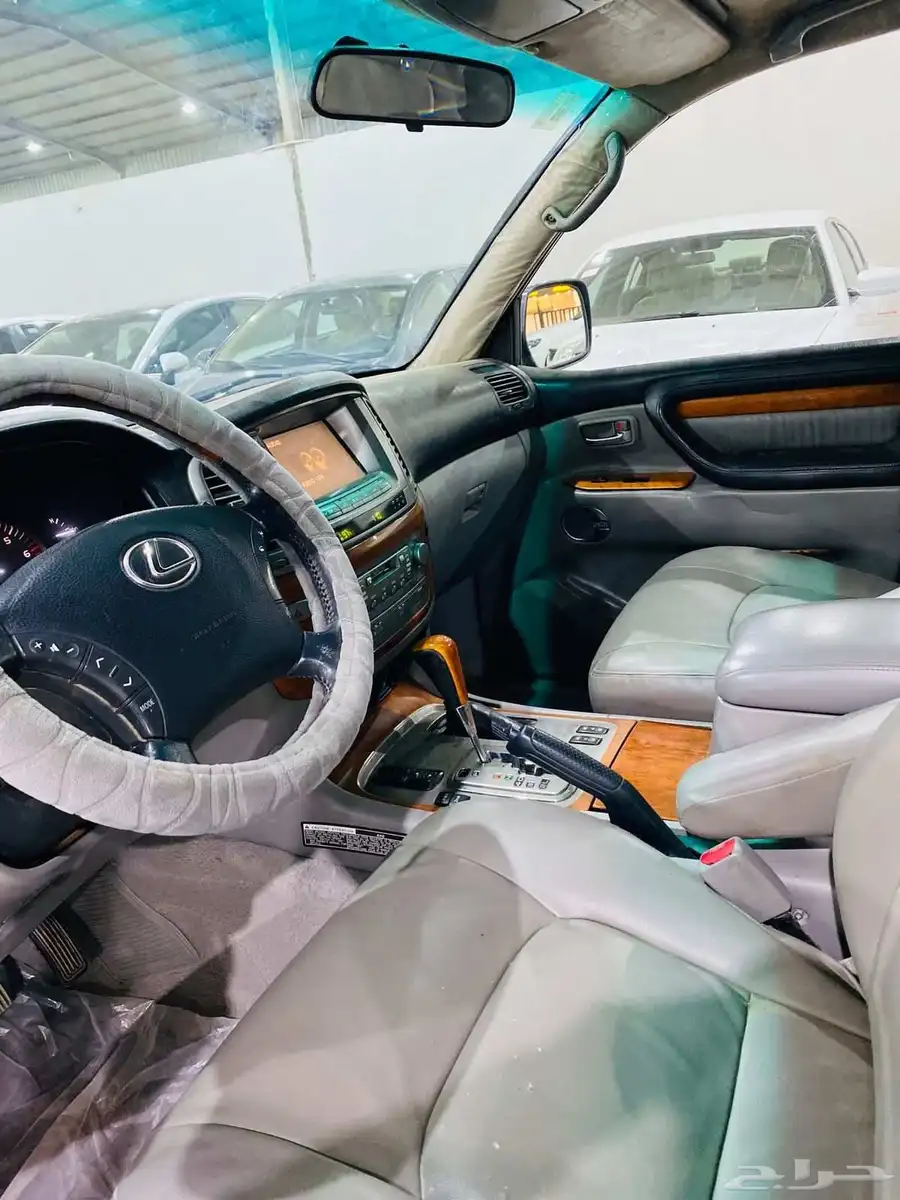 لكزس 2006LX 9