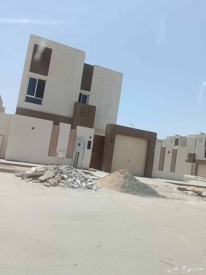 شبابيك المنيوم مع شطر 1