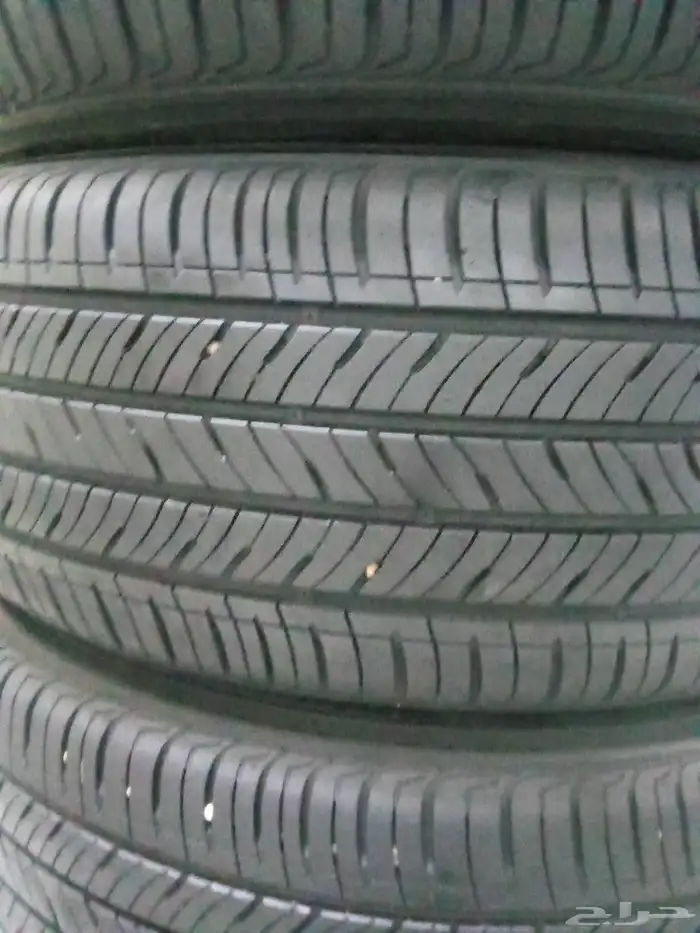 نعرض لكم كفرات كومهو مقاس 215 55 17 5