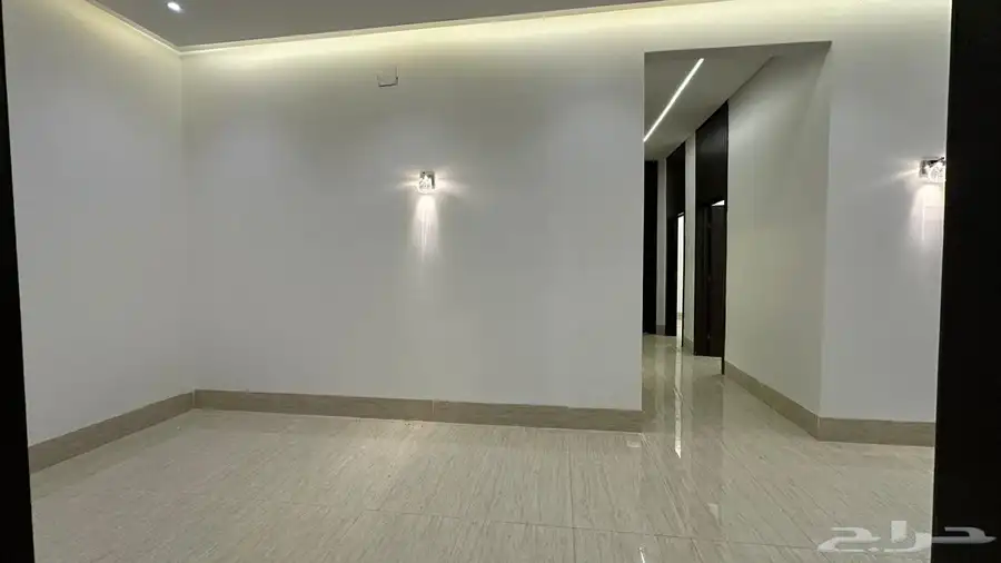 دور ارضي 5غرف جديد في حي طويق للإيجار 3