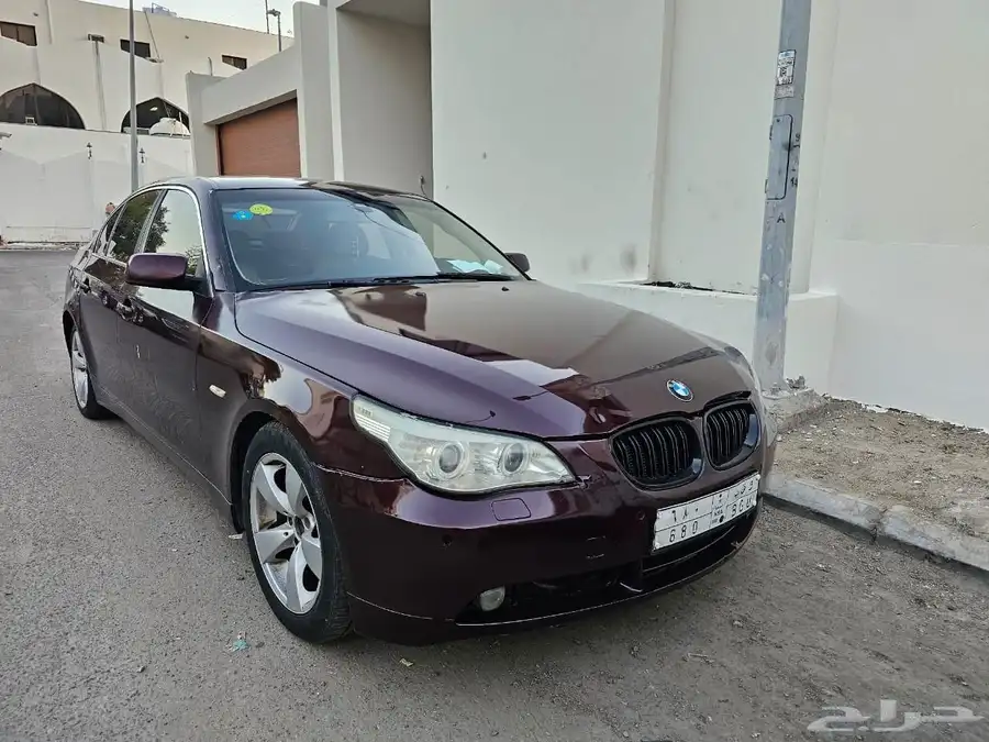 بي ام دبليو bmw الفئة الخامسه موديل 2007 ماتشكي من شي 8