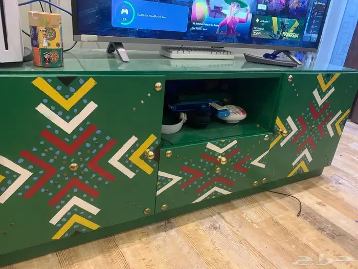 ارفف و طاولة تلفزيون شعبي للبيع 3