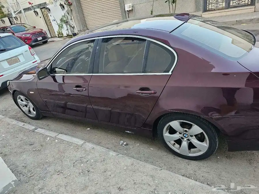 بي ام دبليو bmw الفئة الخامسه موديل 2007 ماتشكي من شي 4