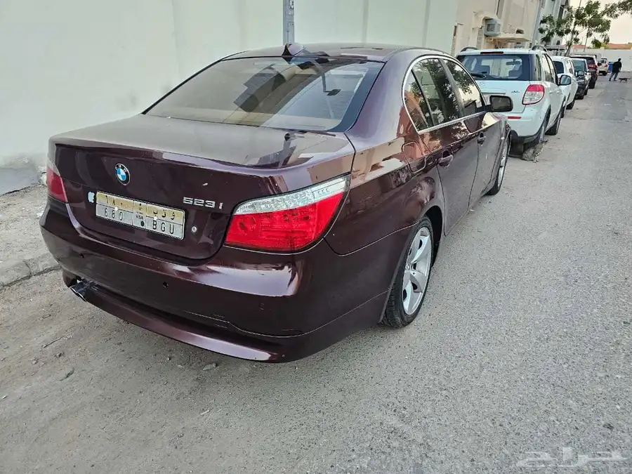 بي ام دبليو bmw الفئة الخامسه موديل 2007 ماتشكي من شي 6
