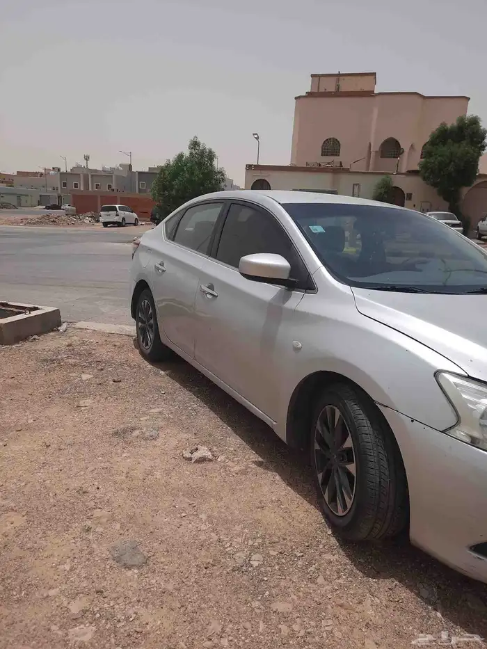 للبيع أوالبدل نيسان سنترا 2015 4