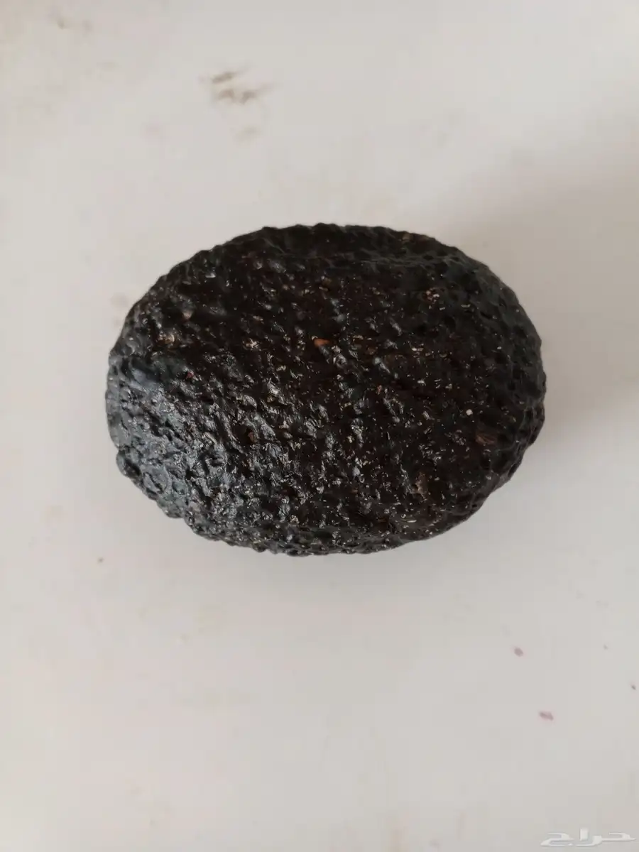 حجر غريب 1