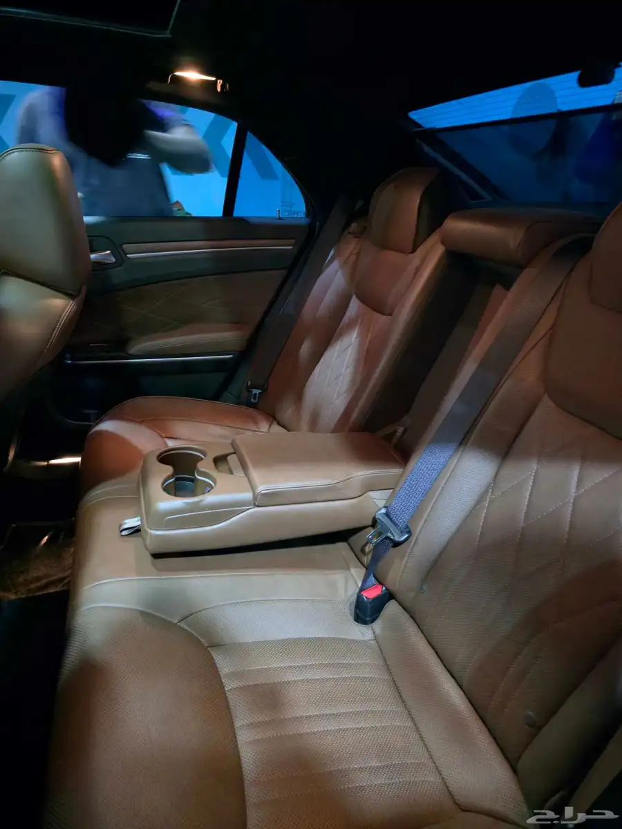 كرايسلر c300 2022 8