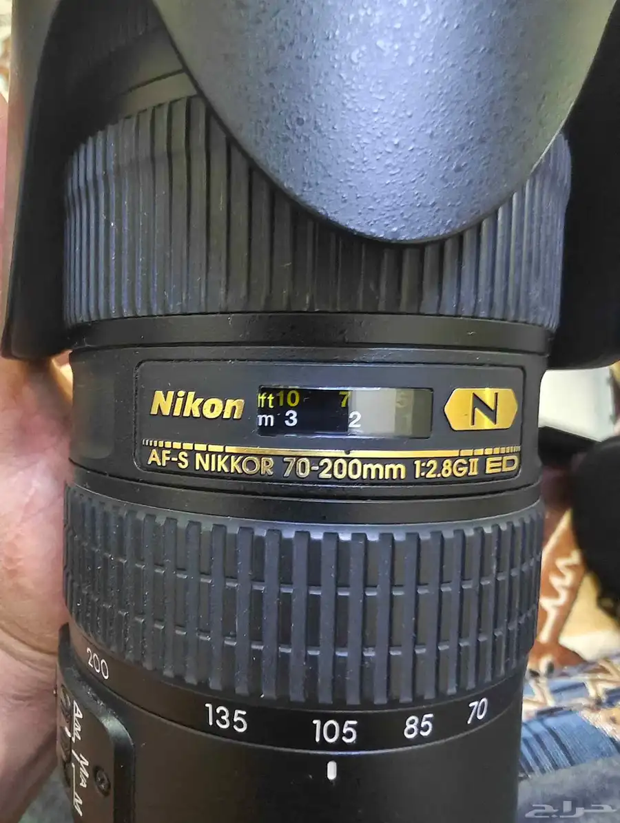 عدسة NIKKOR 70-200mm f 2.8 1
