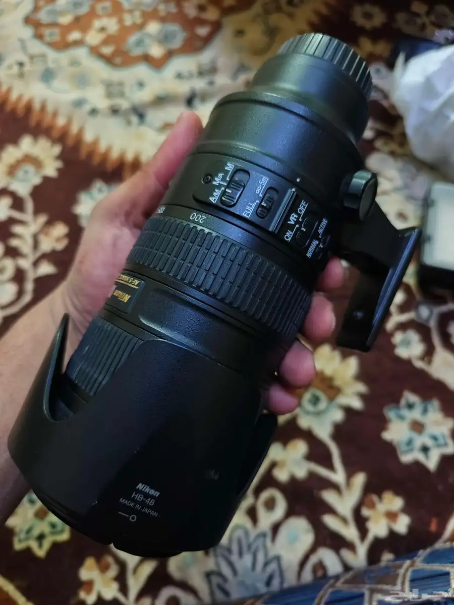 عدسة NIKKOR 70-200mm f 2.8 0