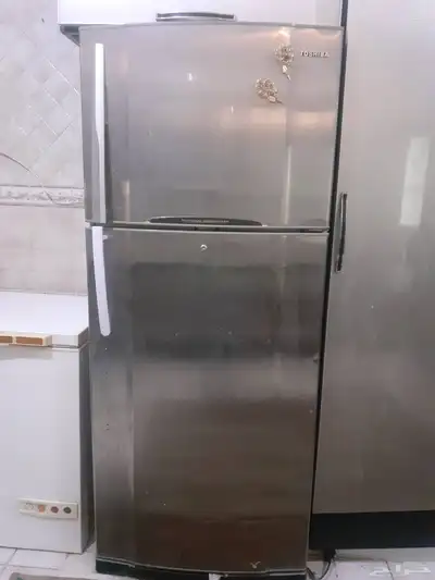 ثلاجه توشيبا طول مترين شغال ما يبرد 0