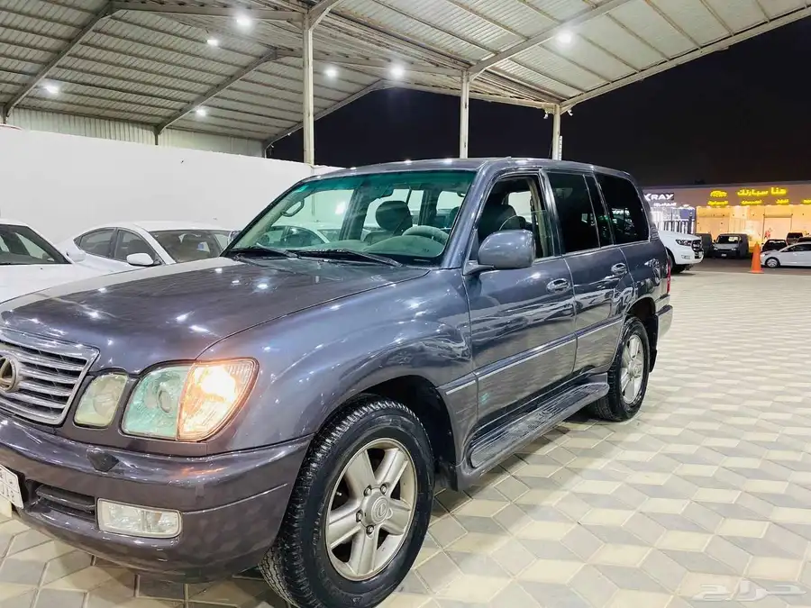 لكزس 2006LX 2