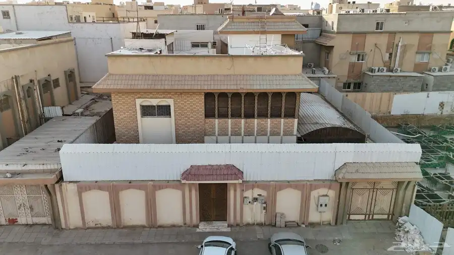 فيلا للبيع في حي السويدي المساحة 400 م 0