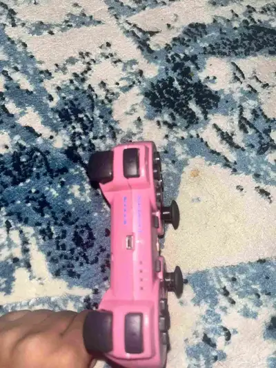 ايادي سوني 3 ابيض وردي درجة اولى 3