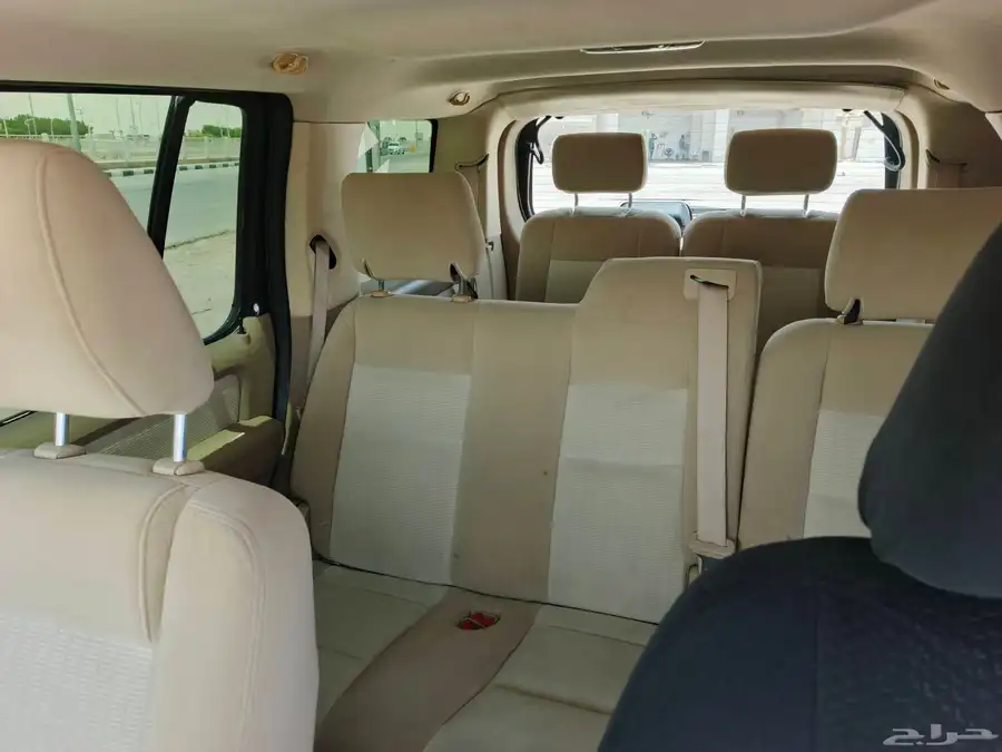 Ford Explorer 8
