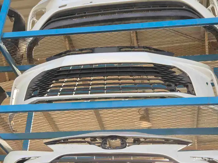 صدامات كامري 25 كامله مع الشبوك امامي وكاله اصلي نظيييفه 4