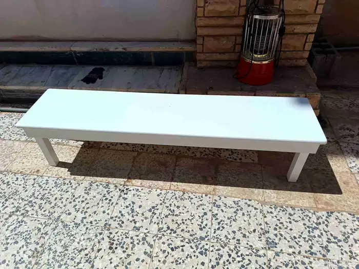 طاولة شاشة جديدة للبيع لاعلي سعر ممكن 5