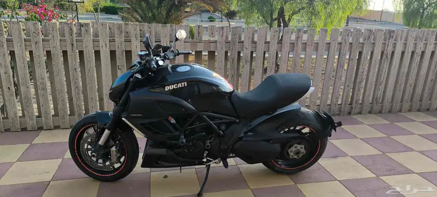 Ducati Diavel Carbon 1